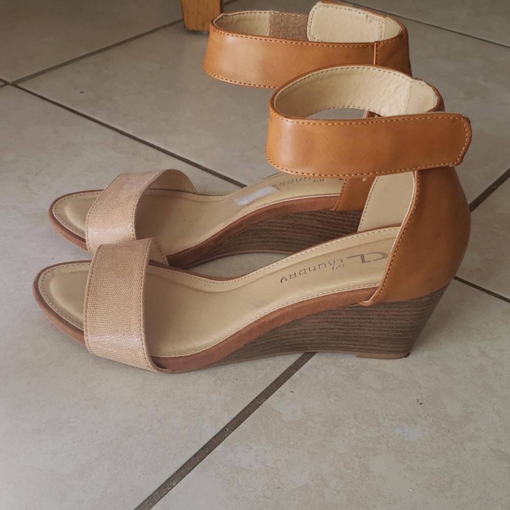 Women's heels size 7